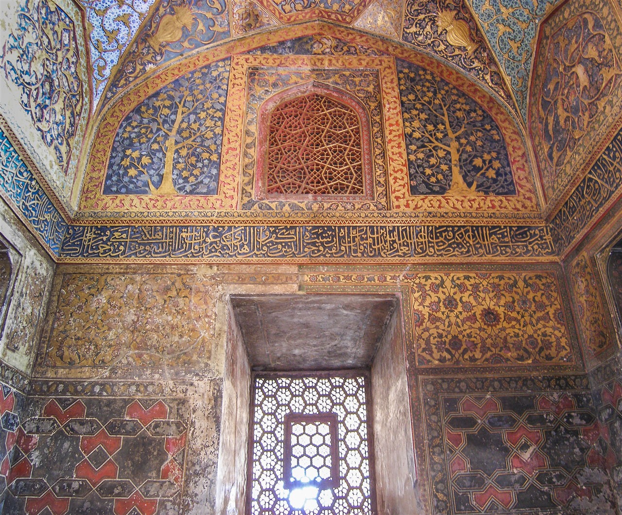 The Impact of Mughal Art on Indian Architecture and Painting